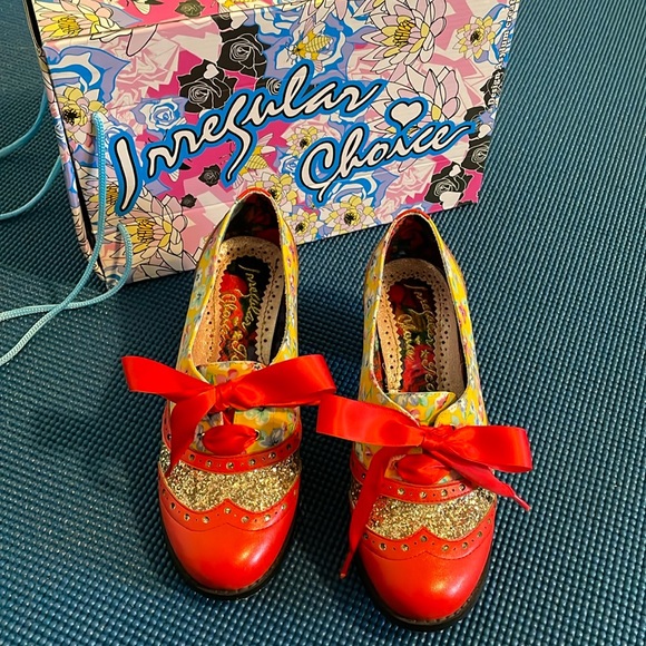 Irregular Choice - Corporate Beauty - Mustard. Size EU 38. 4074-01Z. W/ box. - Picture 1 of 8